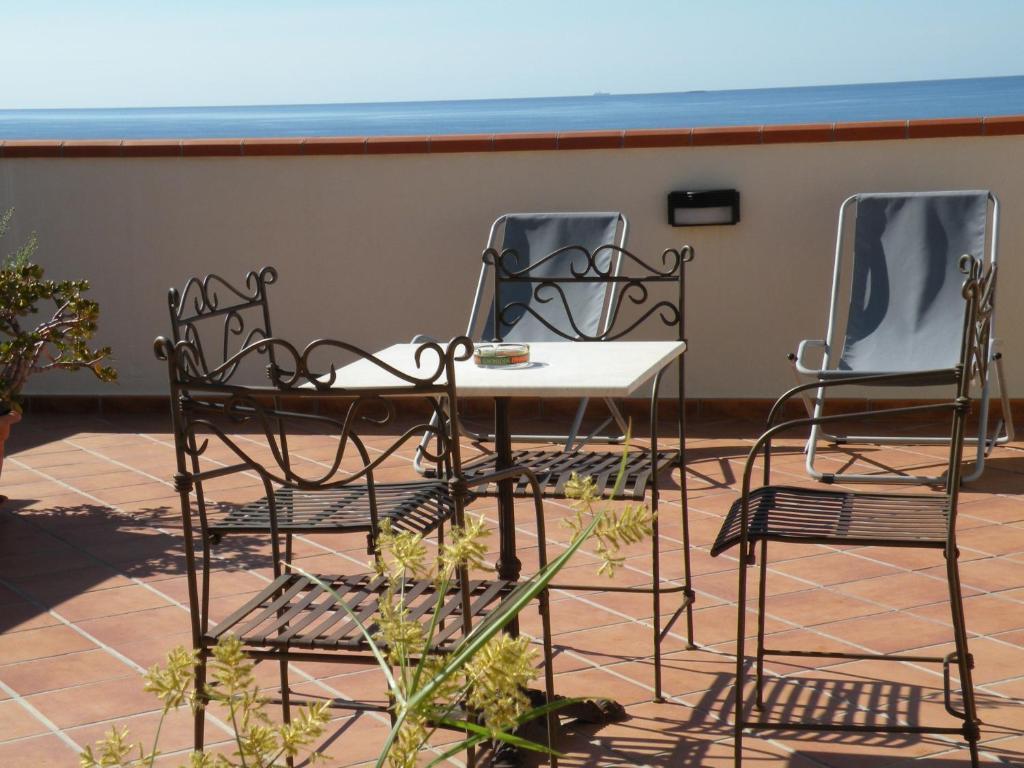 Hotel Terrazze Sul Mare Melito Di Porto Salvo Exterior foto